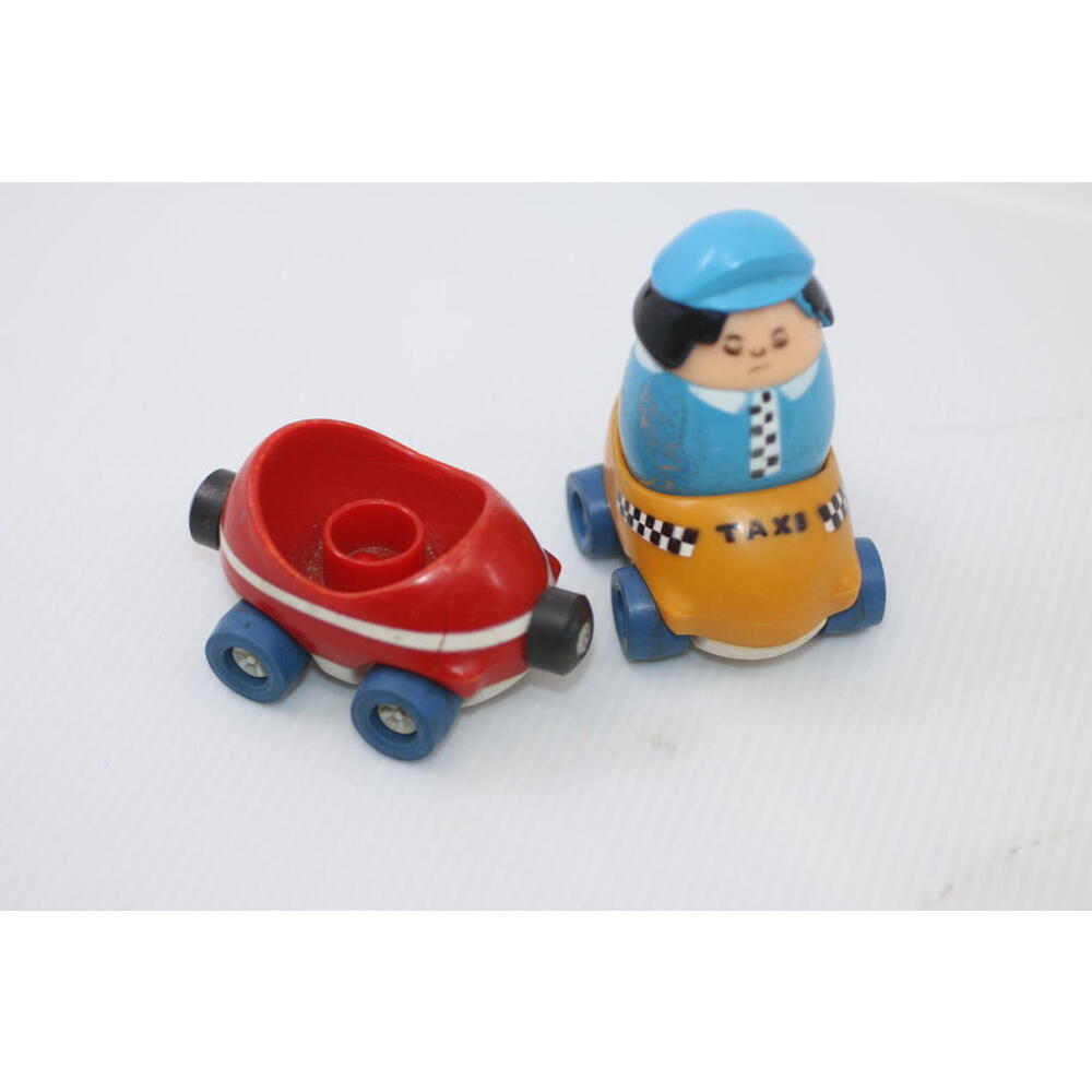 Vintage Tonka Toddler Peek A Boo Face Changing Finger Puppet Figure & Train